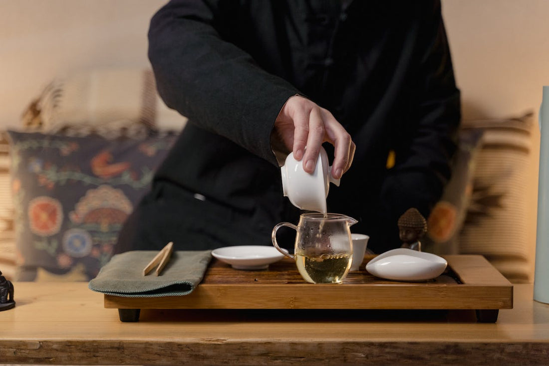 Tea Brewing with a Gaiwan